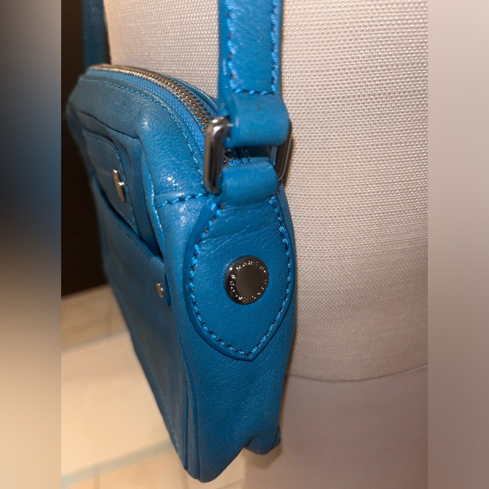 Marc by Marc Jacob’s - Leather Turquoise Crossbody - Picture 5 of 10